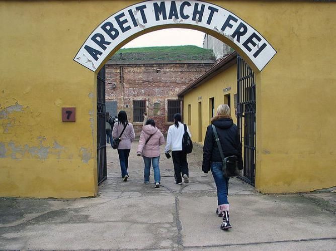 From Prague: Terezin Concentration Camp Private Tour - The one-hour drive from Prague
