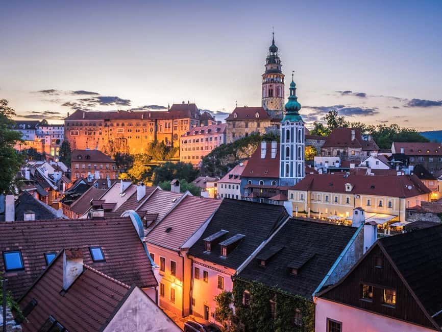 From Prague to the fabulous Cesky Krumlov:fullday experience - Lunch in Český Krumlov, with the bill left to you