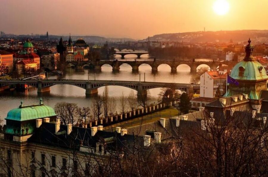 From Vienna: Prague Small-Group Guided Day Tour - From Vienna through vineyards and Moravia