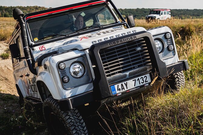 Full-day Land Rover driving off-road experience Prague - Why the private format matters