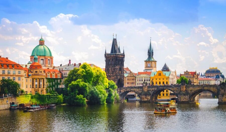 Full-Day Private Trip from Vienna to Prague - Leaving Vienna in a private car