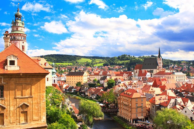 Full-Day Trip to Český Krumlov from Prague - How comfortable is the minivan or coach?