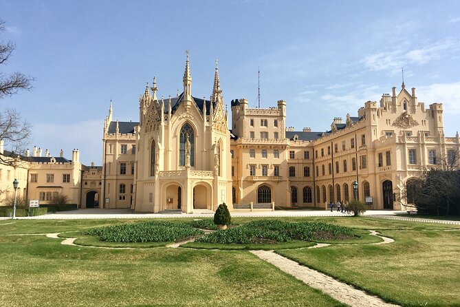 Fullday Private Tour in Lednice & Valtice with Wine Tasting - Key details of the Lednice and Valtice day trip