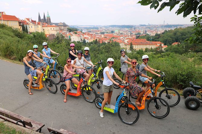 Grandiose half-day guided tour of Prague on Segway and eScooter - Meeting in Malá Strana and learning to ride