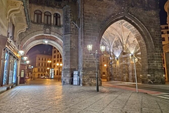 Guided Old Town & Jewish quarter Walking Tour Prague (Tip-based) - A five-minute street and ten minutes of Lennon Wall