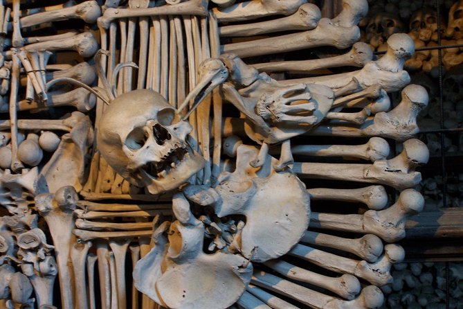 Half Day Trip to Kutna Hora and Bone Church from Prague - Riding out to Kutná Hora