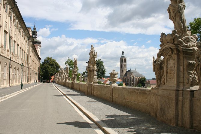 Half-Day Trip to Kutna Hora+Bone Church and Free Time from Prague - Who should book this Kutna Hora tour