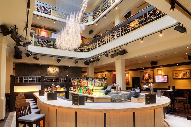 Hard Rock Cafe Prague with Set Lunch or Dinner - A practical two-hour visit