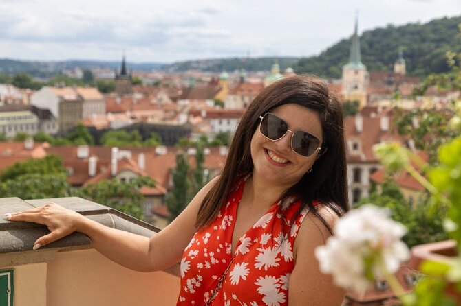 Highlights of Prague with a Funny and Local Guide - The Cubist stop and the modern view from Dancing House