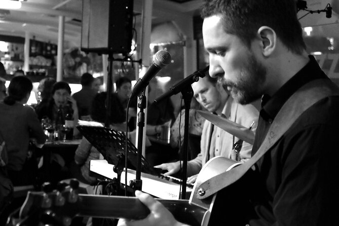 Jazz Boat: Popular LIVE JAZZ dinner cruise - Key things to know before you book