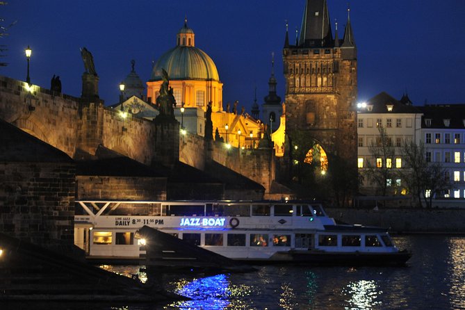 Jazz Boat: Popular LIVE JAZZ dinner cruise - The best views come between the jazz sets
