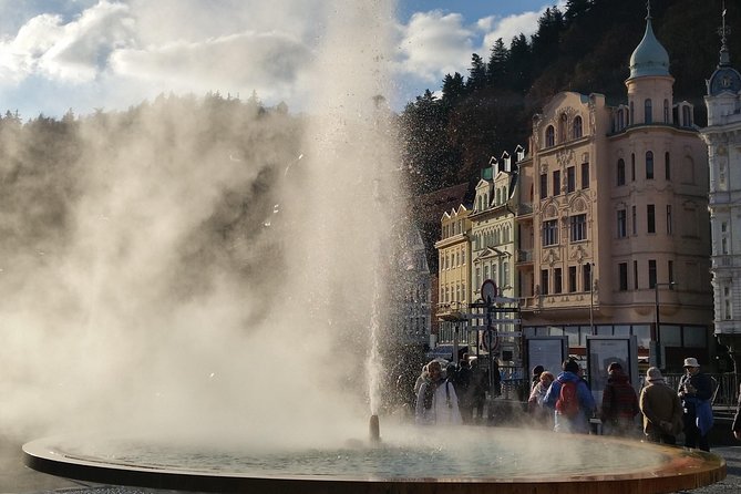 Karlovy Vary day trip from Prague with lunch - The two-hour ride west