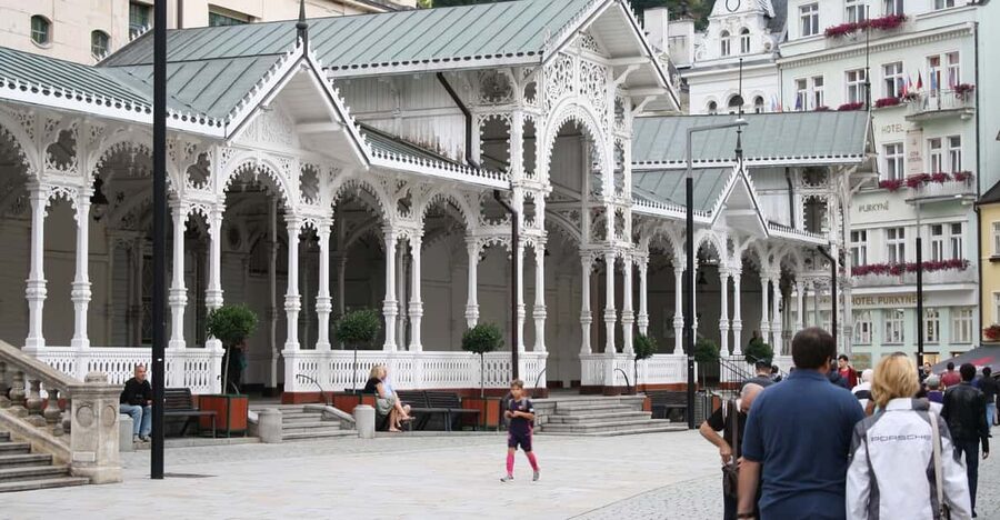 Karlovy Vary excursion - Five colonnades and the town’s spa character