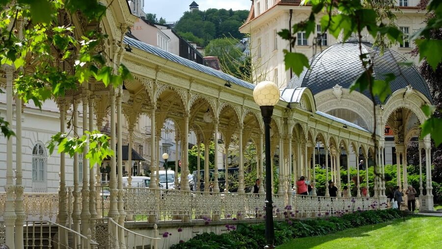 Karlovy Vary excursion - Gran Hotel Pupp and Karlovy Vary’s grand side