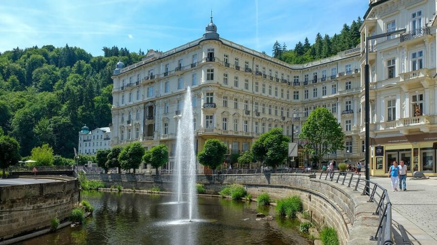 Karlovy Vary excursion - Who should book this Karlovy Vary excursion?