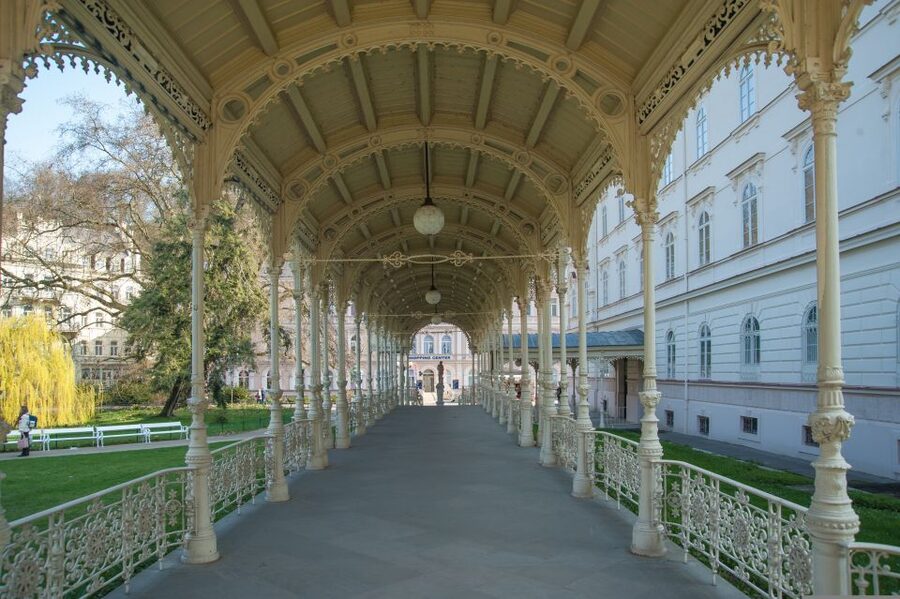 Karlovy Vary - the world famous spa - The ride from Náměstí Republiky