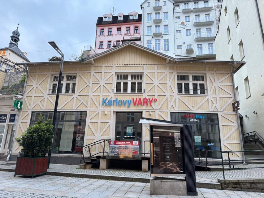 Karlovy Vary: Tourist Cinema Experience - A quick film before you explore the spa city