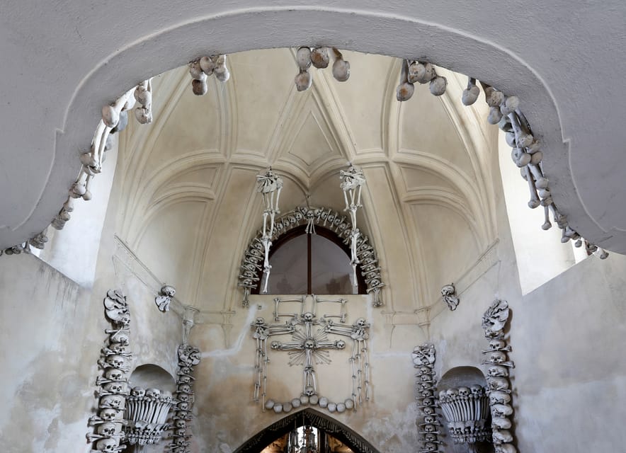 Kutná Hora: Sedlec Ossuary Skip-the-Line Ticket & Audioguide - How much time should you allow?