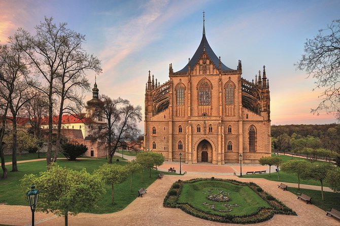 Kutna Hora & St. Barbara Cathedral & Ossuary - Vlašský dvůr and the final town section