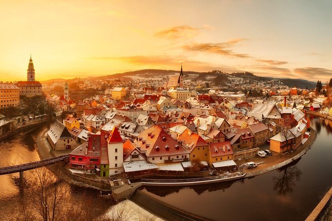 Luxury Private Day trip from Prague to Cesky Krumlov via Hluboka Castle - Cesky Krumlov, the main event