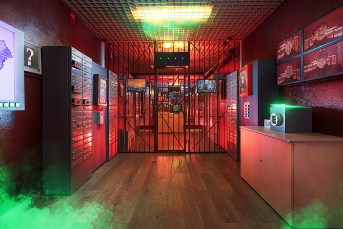 Moriarty's Phantom Trap Escape Game in Prague - Who should play Moriarty’s Phantom Trap?