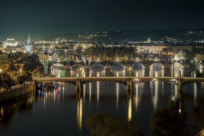 Mystery Tour at Charles Bridge and Prague Castle: Alchemy & Magic - Charles Bridge at 6 pm