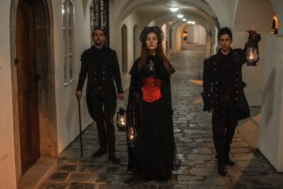 Mystery Tour at Charles Bridge and Prague Castle: Alchemy & Magic