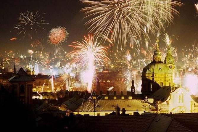New Year's Eve Pub Crawl in Prague, end at KarLovy Lazne - Key things to know before booking