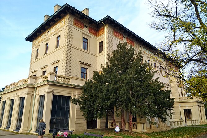 Non-touristy Prague - Cozy Neighborhoods - Private Tour - The city’s public squares and political voice