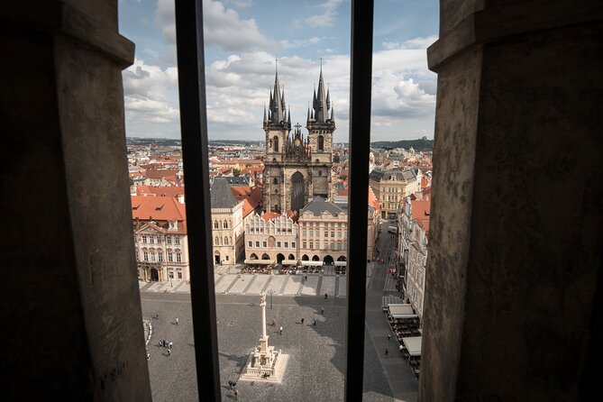 Old Town, Astronomical Clock & Underground Tour with PragueWay - How much walking and waiting should you expect?