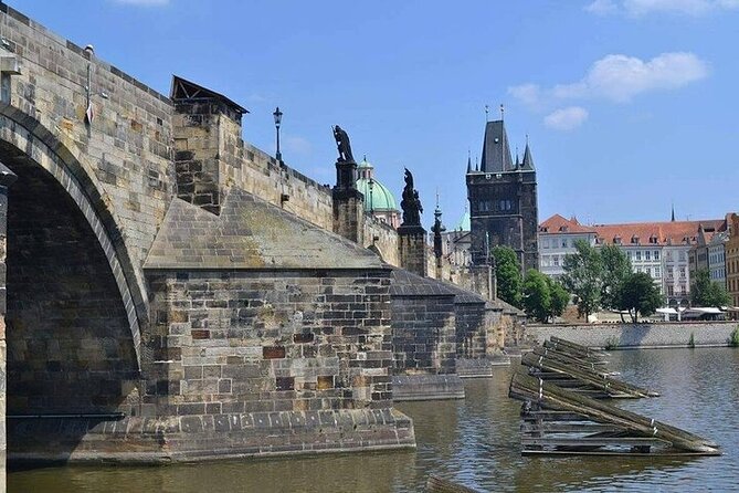 One Hour Boat Tour on Vltava River - Price, meeting point, and practical planning