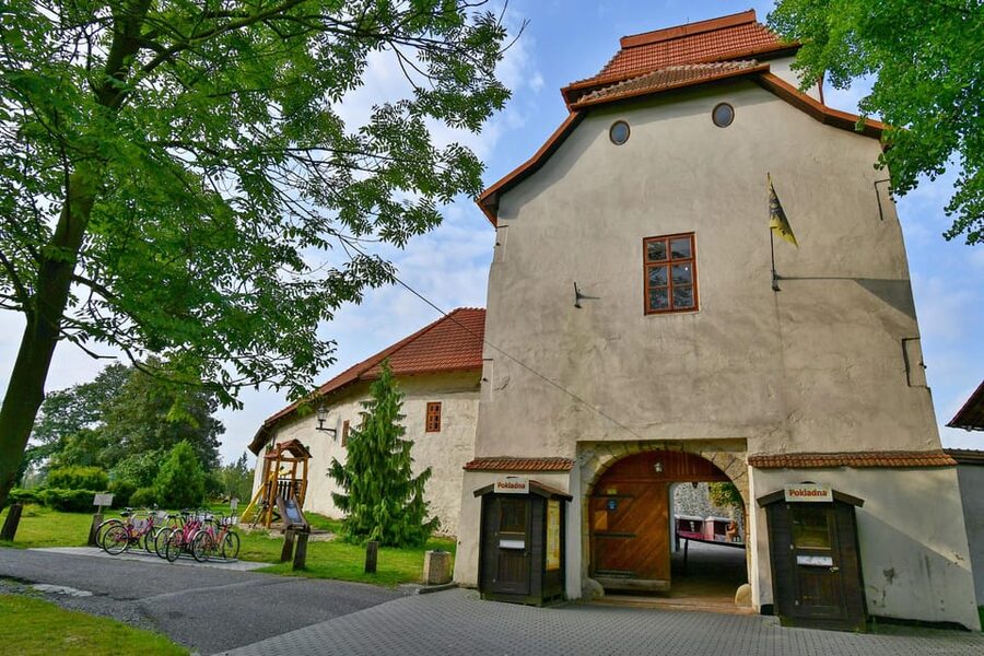 Ostrava: Entrance to Silesian Ostrava Castle - Green Grounds, Sun Loungers, and the Amphitheater