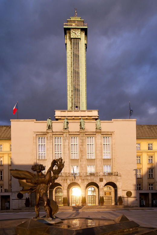 Ostrava: Entrance to the viewing tower of the new town hall - Who will get the most from this visit