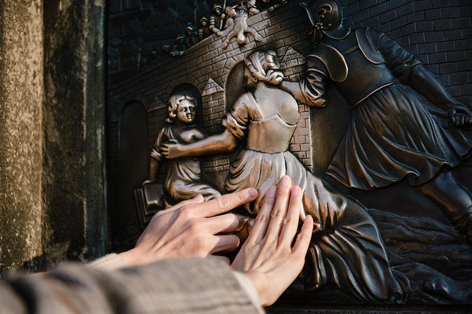 Photo Walking Tour in Prague - Thirty edited photos, and what that means