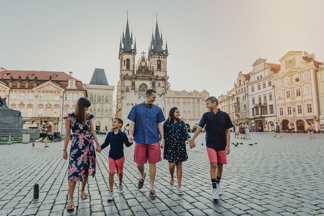photoshoot in prague - Prague Castle: a grand setting for variety