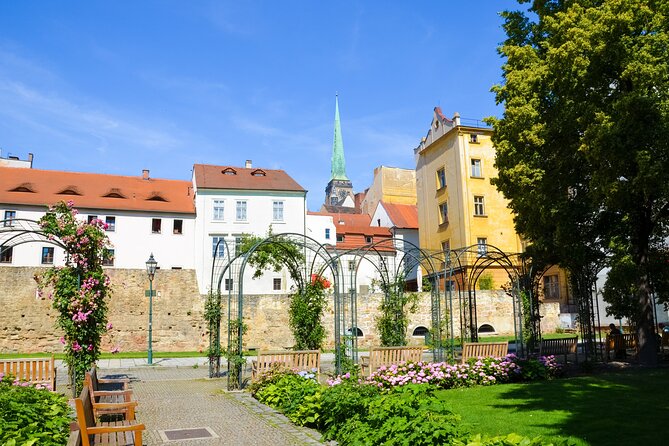 Pilsen Highlights Small-Group Tour and Pilsner Brewery Tour including Lunch and Beer Tasting - Why Pilsen is worth more than a brewery stop