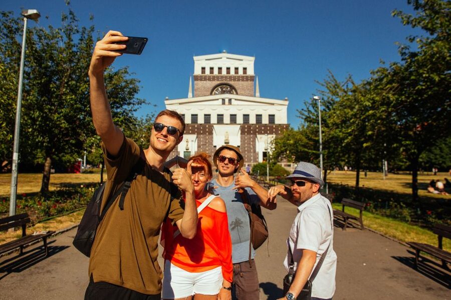 Prague: 1.5-Hour Private Kick-Start Tour with a Local - A private conversation instead of a fixed group script