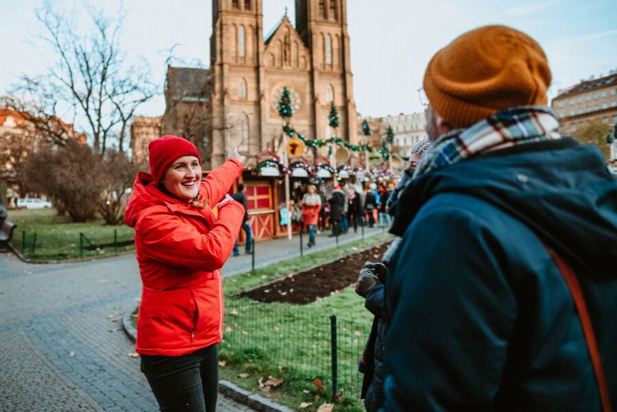 Prague: 2-3h Magical Christmas Markets Tour with Inclusions - Food stops turn the walk into a winter tasting