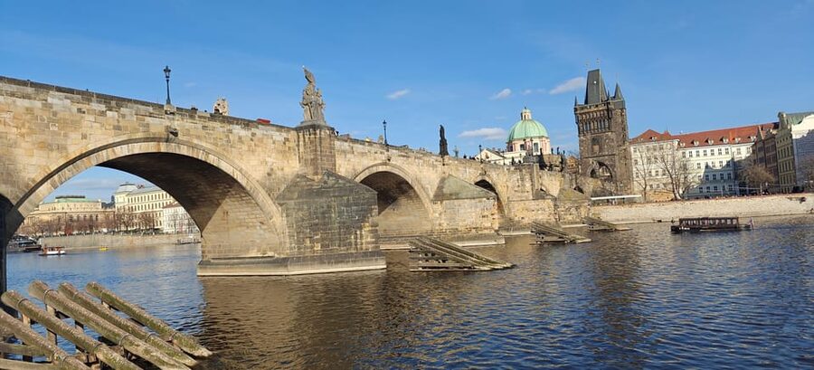 Prague: 2-Hour Historic Boat Cruise with Delicious Lunch - When the $48 price makes sense