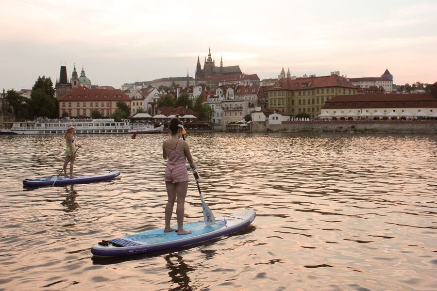 Prague: 2-Hour Paddle Boarding in the City Centre - Key points at a glance