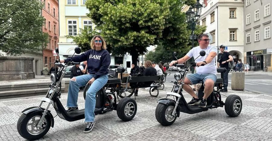 Prague: 2 hours FUN TRIKE tour in Prague with guide - Starting with the Astronomical Clock