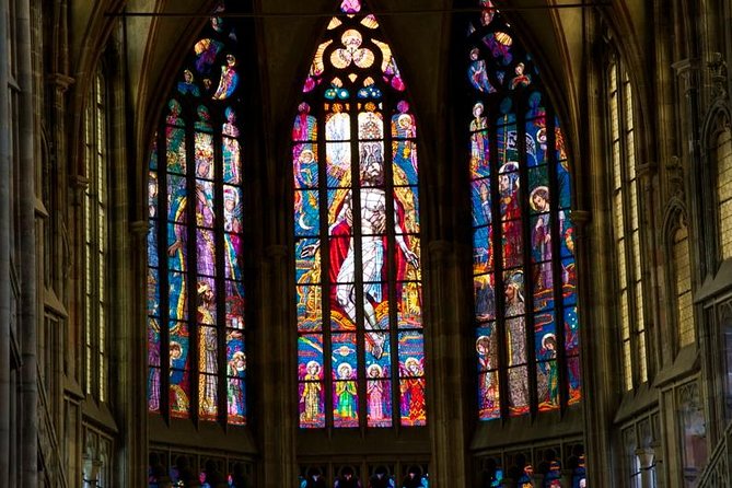 Prague 3-hour Afternoon Walking Tour including Prague Castle - St. Vitus Cathedral: Prague’s grand interior