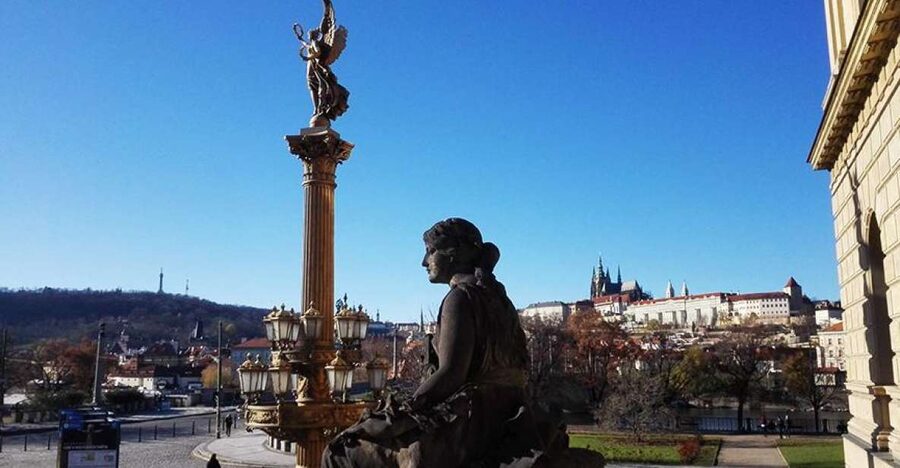 Prague 3-Hour Architectural Tour - Josefov: detail, memory, and urban contrast