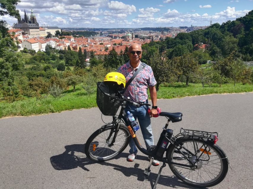 Prague 3-Hour Sightseeing Tour by Electric Bike - Who should book this ride