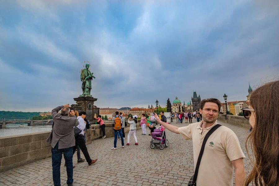 Prague: 3-Hour Walking Tour of Old Town & Prague Castle - How to Prepare for the Three Hours
