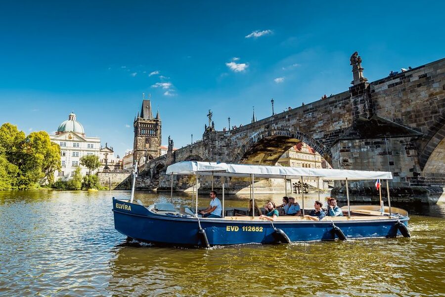 Prague: 45-Minute Sightseeing Cruise to Devil's Channel - Key points to know before you book