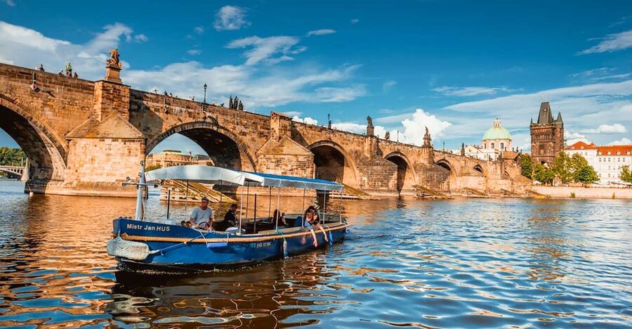Prague: 45-Minute Sightseeing Cruise to Devil's Channel - Why Devils Channel is worth your time