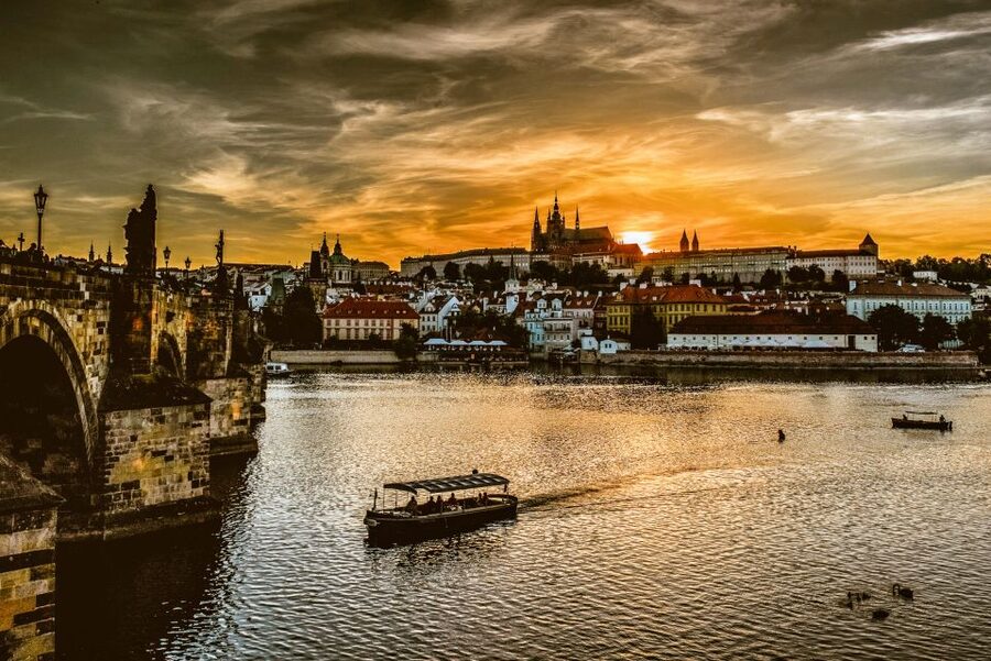 Prague: 45-Minute Sightseeing Cruise to Devil's Channel - From Čech Bridge to the heart of Prague
