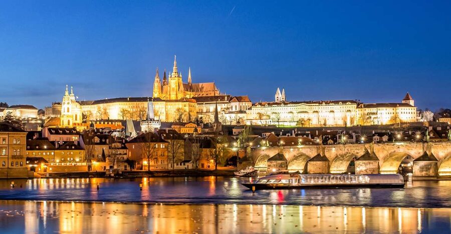 Prague: 50-Minute Sightseeing Evening Cruise - Prague by night from the Vltava
