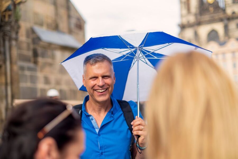 Prague: 6-Hour Tour with River Boat Cruise and Lunch - Crossing Charles Bridge with a guide